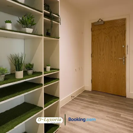 Stylish 2Br By Dluxoria Short Lets & Serviced Accommodation Greater London With Pet Friendly, Free Wifi & Free Parking Esterno foto